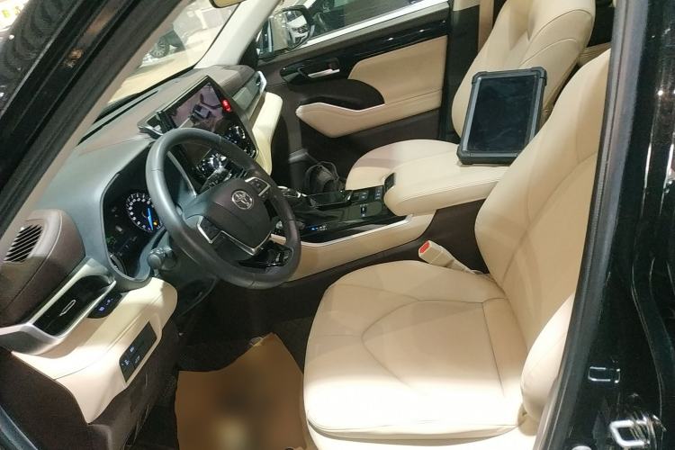 Used Toyota Highlander 2022 Dual-Engine 2.5L Four-Wheel Drive Prestige Version 7 Seats Left Front Seat