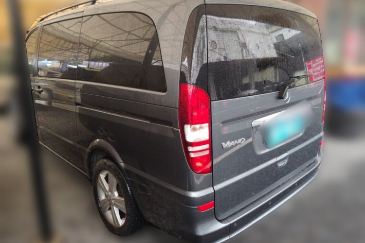 Used Mercedes-Benz Viano 2012 2.5L Hospitality Edition Rear Left 45 Deg