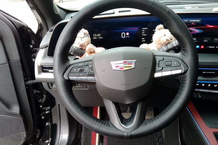 Used Cadillac XT4 2024 Facelift 28T Two-Wheel-Drive Luxury Version Steering Wheel