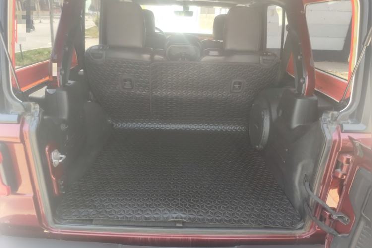 Used Jeep Wrangler 2021 2.0T Robin Hood Four-Door Edition
