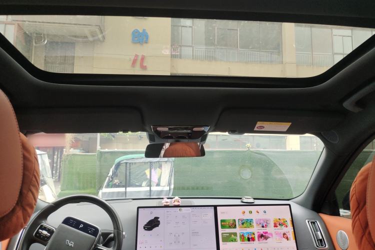 Used Li Auto L8 2023 Pro Model
