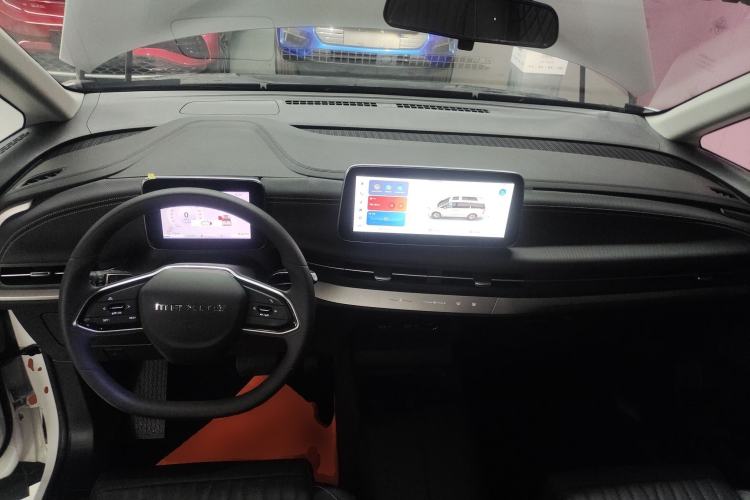 Used SAIC MAXUS Dajia 9 2024 Standard Range Executive 7-Seater Version
