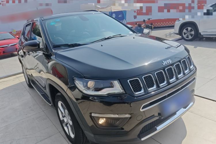 Used Jeep Compass 2017 200T Automatic Family Edition
