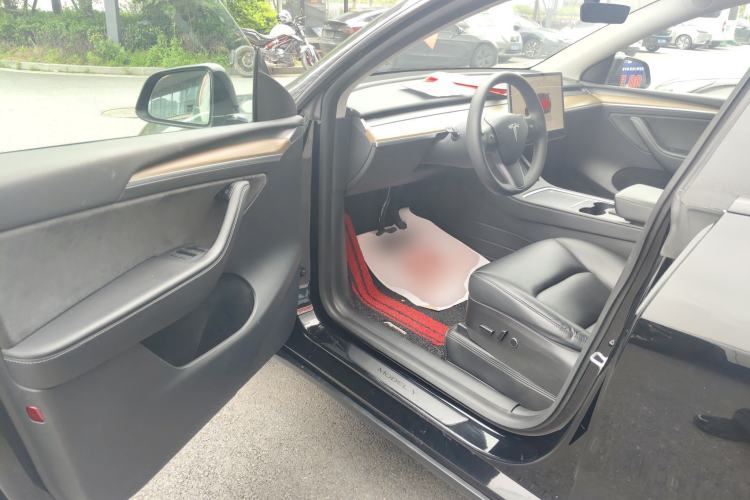 Used Tesla Model Y 2022 Rear-Wheel-Drive Version
