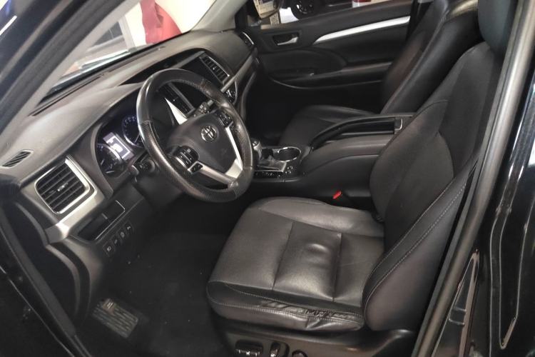 Used Toyota Highlander 2018 2.0T Four-Wheel Drive Prestige Version 7 Seats China V Emission Standard Left Front Seat