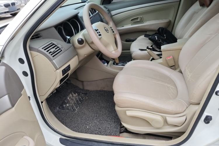 Used Nissan Sylphy 2012 Classic 1.6XE Automatic Comfort Edition Left Front Seat