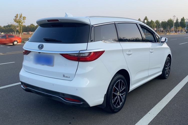 Used BYD Song MAX 2017 1.5T Manual Smart Connect Luxury 7-Seater