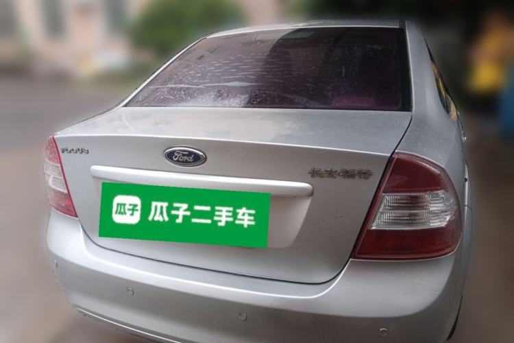 Used Ford Focus 2013 Sedan Classic 1.8L Manual Base Model