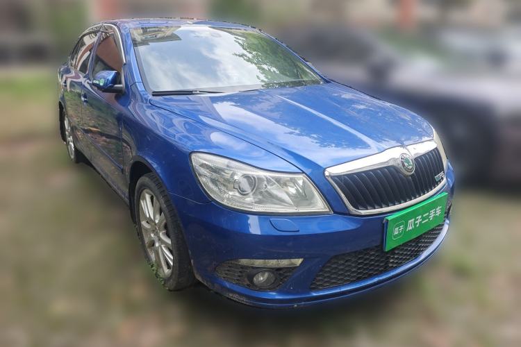 Used Skoda Octavia 2010 2.0 TSI RS Front Right 45 Deg