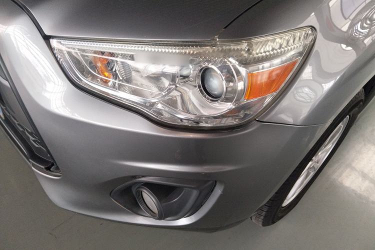 Used Mitsubishi ASX 2013 1.6L Manual Two-Wheel Drive Standard Edition Left Front Headlight