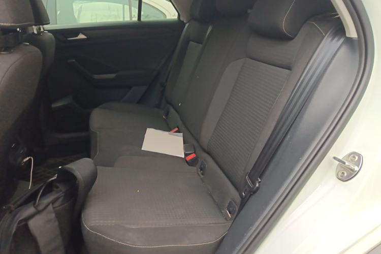 Used Volkswagen T-ROC 2018 230TSI DSG Two-Wheel Drive Fashion Edition China V Standard