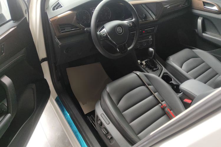 Used Volkswagen Tharu 2020 280TSI Two-Wheel Drive Luxury Plus Version China VI Standard Driver Seat