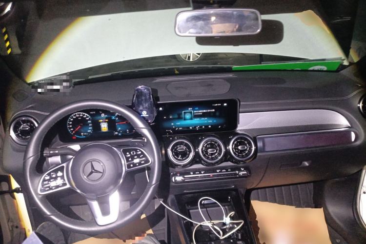 Used Mercedes-Benz GLB 2022 Second Facelift GLB 200 Dynamic Edition