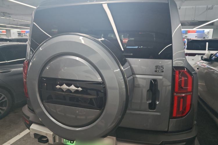 Used Formula Leopard 5 2023 Explore Edition
