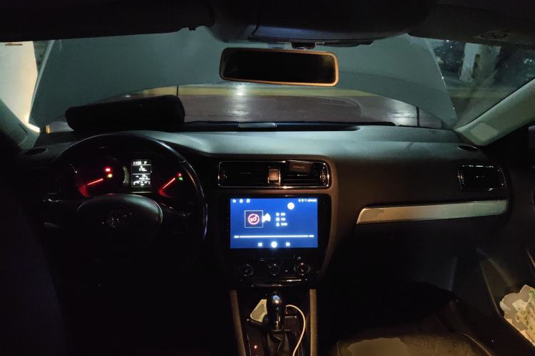 Used Volkswagen Sagitar 2015 1.6L Automatic Comfort Model