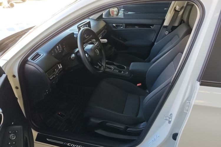 Used Honda Civic 2023 240TURBO CVT Dynamic Edition Left Front Seat