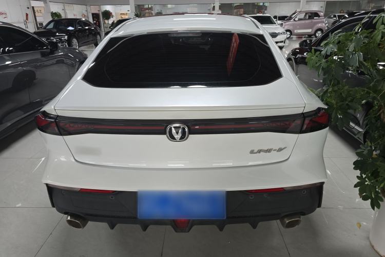 Used CHANGAN UNI-V 2023 1.5T Prestige Model