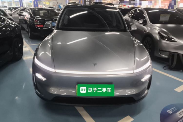 Used Tesla Model Y 2025 Rear-Wheel Drive First Edition
