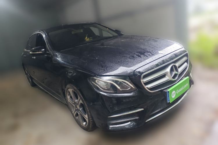 Used Mercedes-Benz E-Class 2016 E 300 L Sporty and Stylish Model