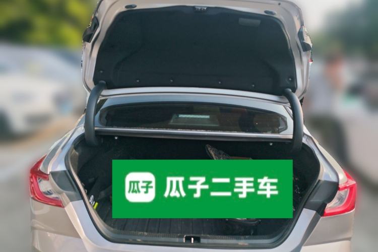 Used Toyota Camry 2024 Dual-Motor 2.0 HGVP Luxury Edition