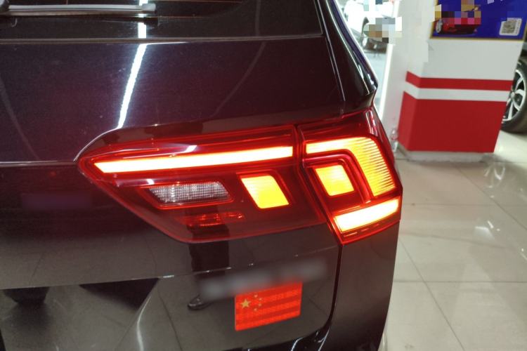 Used Volkswagen Tiguan L 2021 330TSI Automatic Two-Wheel Drive R-Line Enhanced Edition Right Rear Taillight