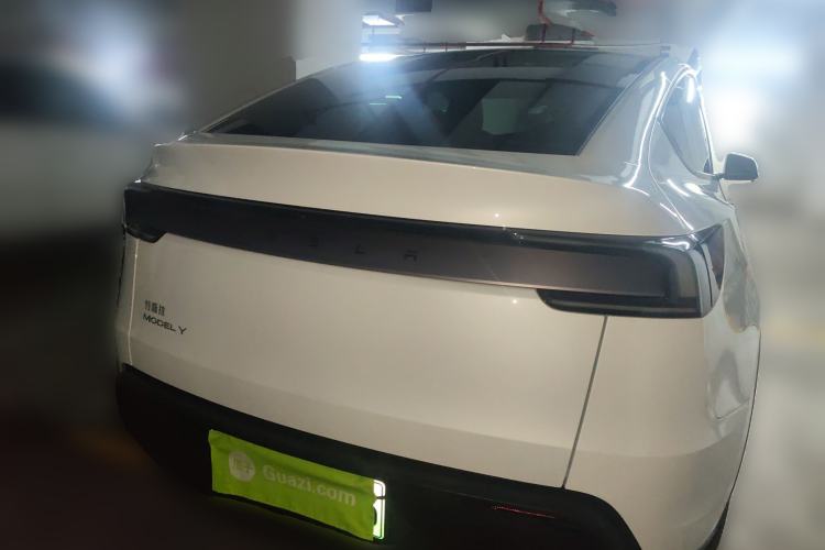 Used Tesla Model Y 2025 Rear-Wheel-Drive Version