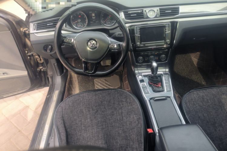 Used Volkswagen Passat 2016 330TSI DSG Prestige Edition Steering Wheel