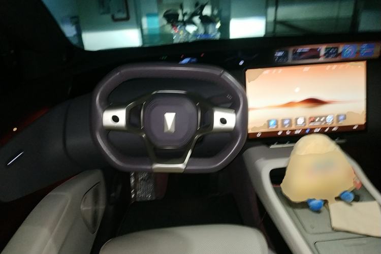 Used Avatr 12 2025 Ultra Extended-Range Edition Steering Wheel