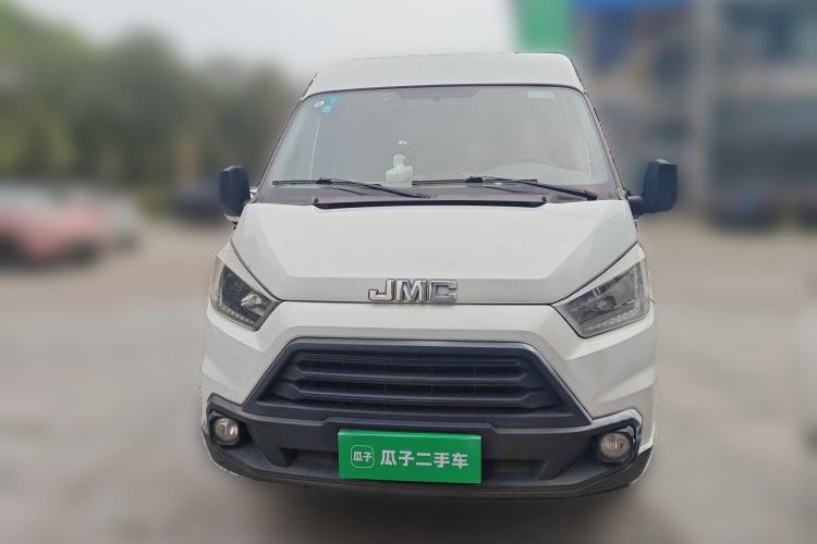 Used JMC Transit 2019 2.8T Commercial Version Long Wheelbase Mid-Roof 6-Seater Rear Single Tire China VI Emission Standard – JX493 Front