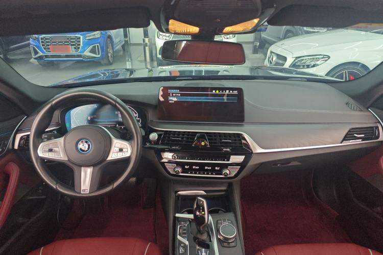 Used BMW 5 Series New Energy 2021 535Le Pioneer Edition M Sport Package Center Console