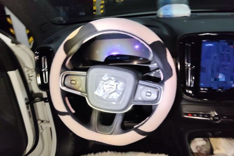 Used Volvo XC40 2023 B3 Zhiyuan Luxury Edition