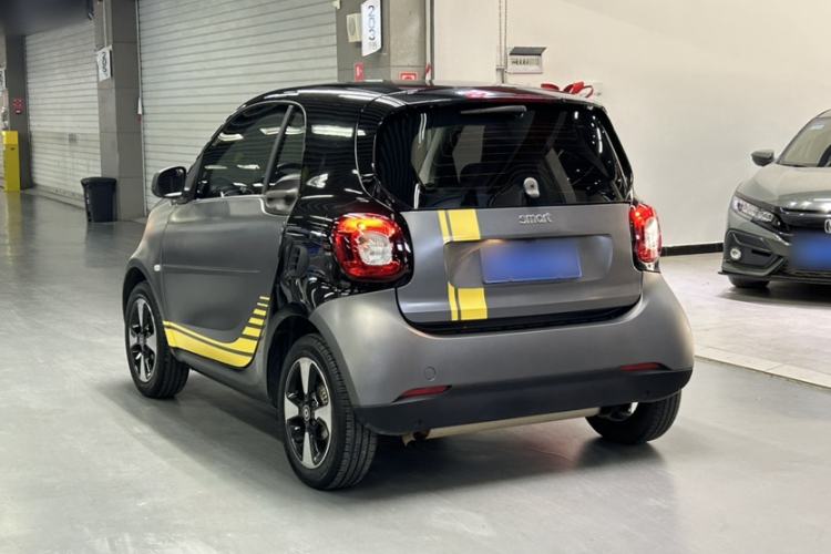 Used smart fortwo 2018 1.0L 52kW Hardtop Passion Edition China V Standard
