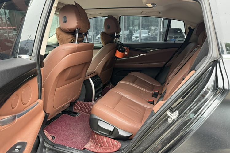 Used BMW 5 Series GT 2017 528i Leading Model
