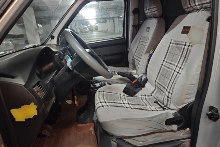 Used Wuling EV50 2022 Affordable Model Anchi with 35.904 kWh
