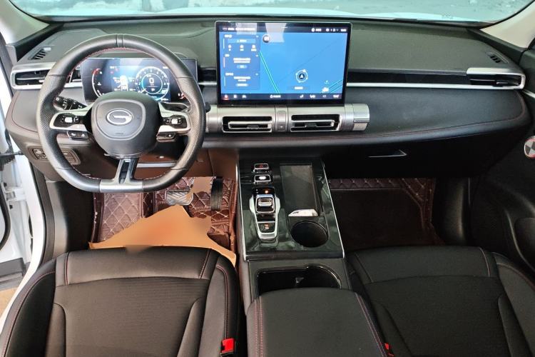 Used GAC Trumpchi EMKOO 2022 1.5T Supernova Pro Edition Center Console