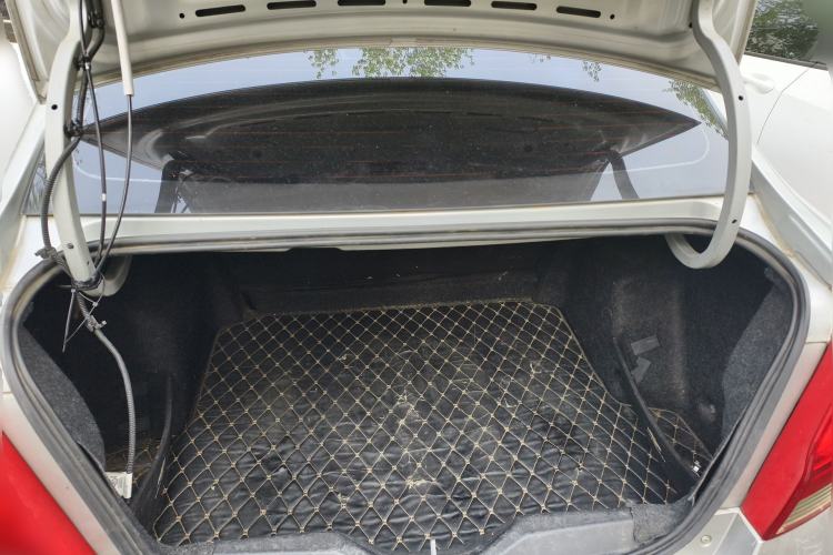 Used Chevrolet Sail 2013 Sedan 1.4L Manual Ideal Happiness Edition Trunk