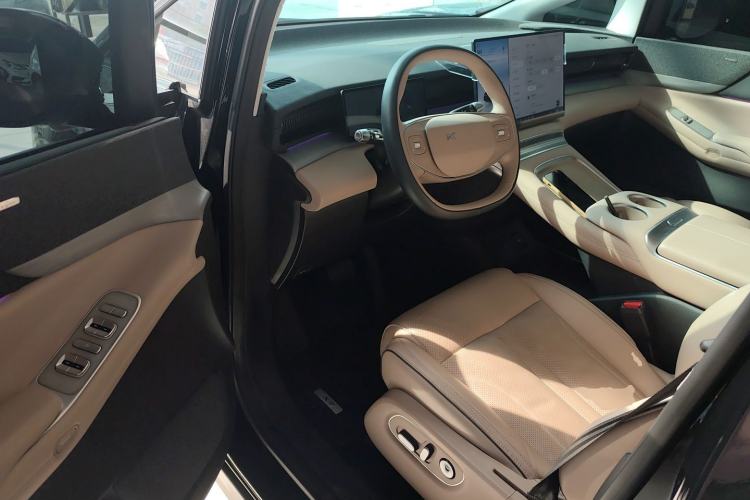 Used XPeng X9 2024 702 Ultra-Long Range Max