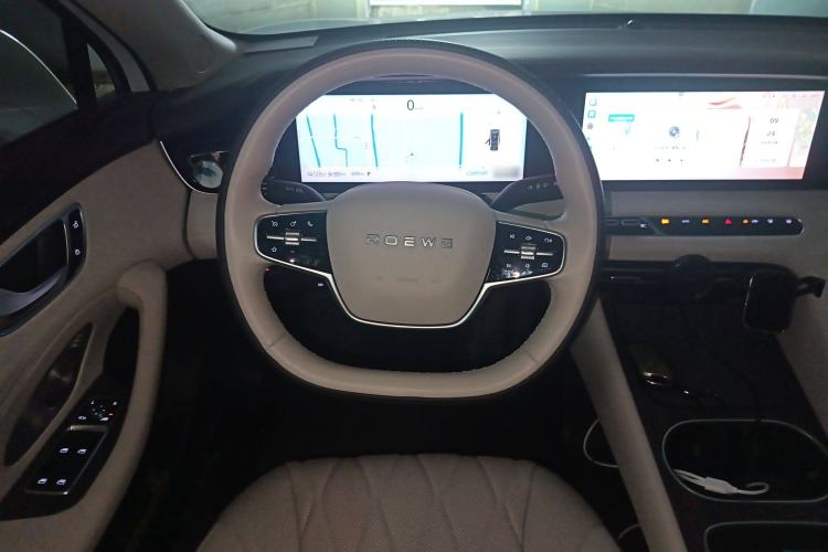 Used Roewe D7 2023 DMH 125km Excellence Edition
