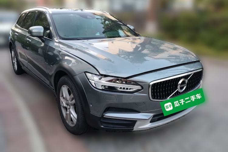 Used Volvo V90 2017 Cross Country T5 AWD Smart Range Edition
