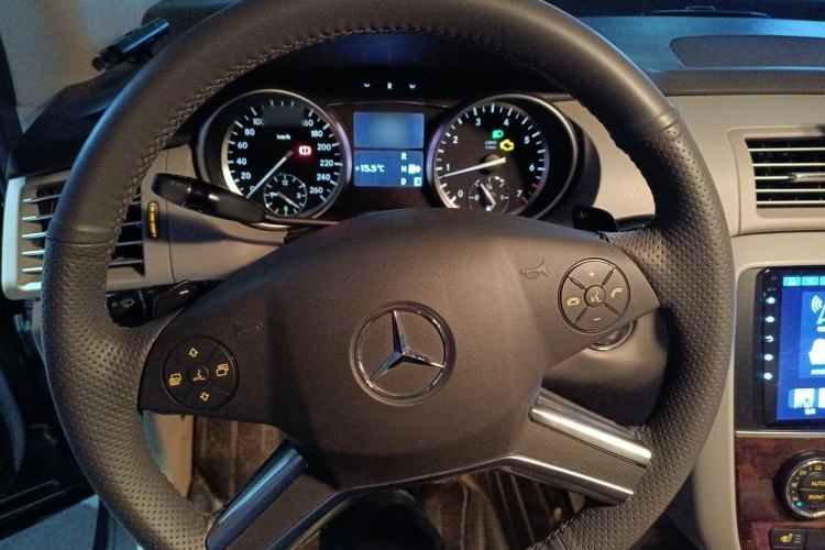 Used Mercedes-Benz R-Class 2010 R 350 L 4MATIC