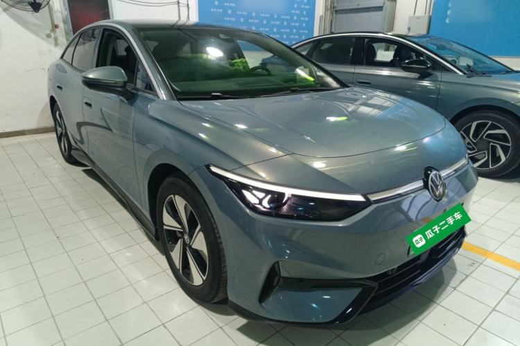 Used Volkswagen ID.7 VIZZION 2024 AIR model Front Right 45 Deg