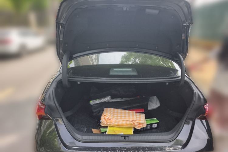 Used Toyota Avalon 2019 2.0L Luxury Edition China VI Standard Trunk