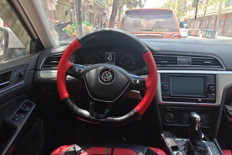 Used Volkswagen Lamando 2019 230TSI DSG Vision Edition China V Standard Steering Wheel