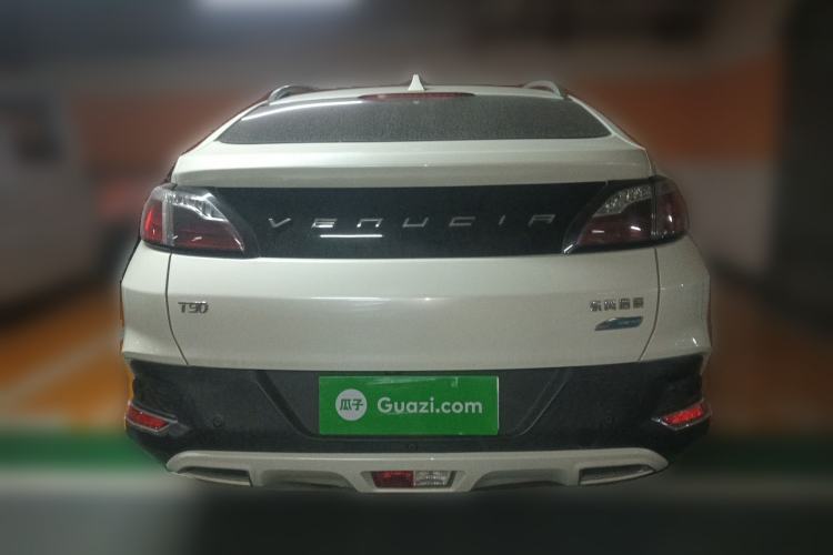 Used Venucia T90 2017 2.0L CVT Leading Edition