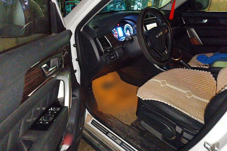 Used Haval H2 2016 Red Label 1.5T Automatic Two-Wheel Drive Elite Model Driver Seat