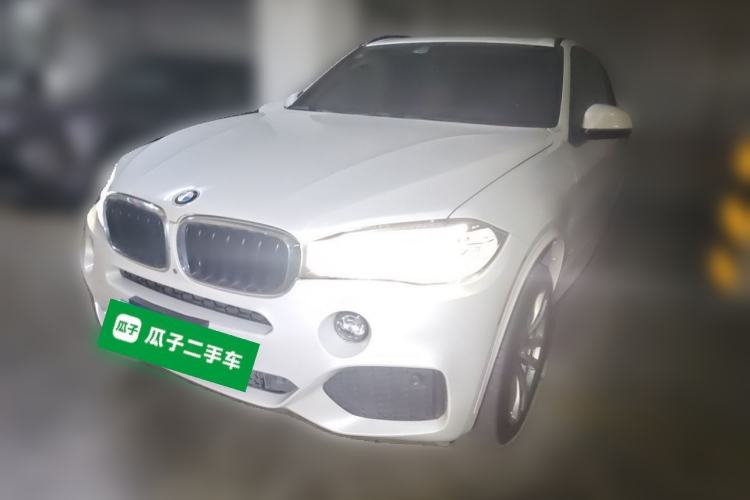 Used BMW X5  Front Left 45 Deg