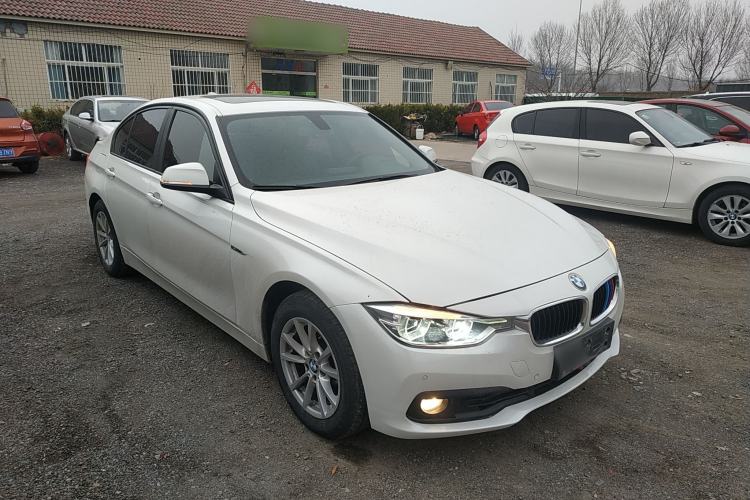 Used BMW 3 Series 2016 316i Fashion Model
