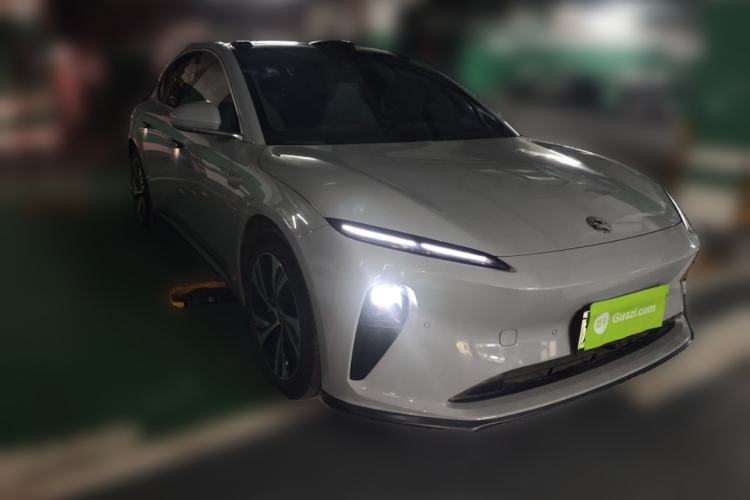 Used Nio ET5 2024 75 kWh Front Right 45 Deg
