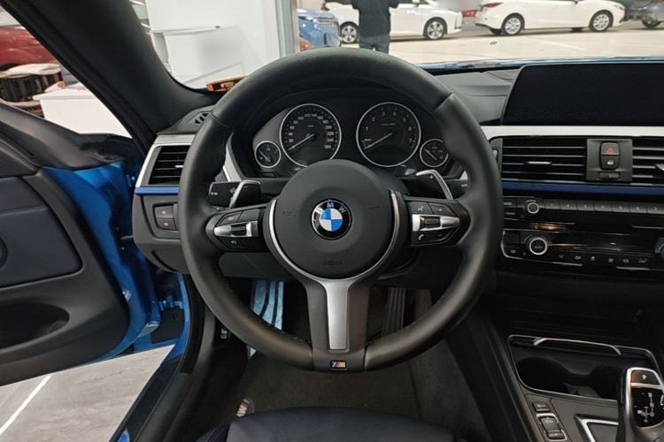 Used BMW 4 Series 2017 425i M Sport Package Steering Wheel