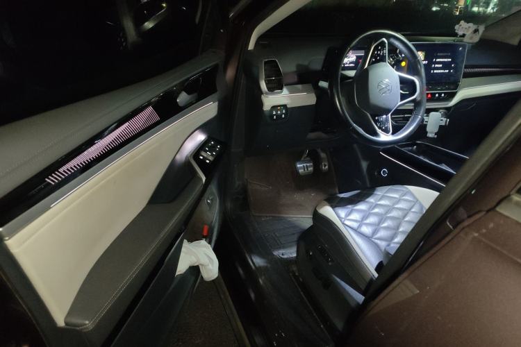 Used Volkswagen ID.6 CROZZ 2022 Long-Range Lite PRO Edition Driver Seat